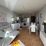 Chasna Garden 아파트 아로나